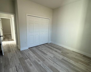 7897 N Fieldstone Drive - Photo Thumbnail 9