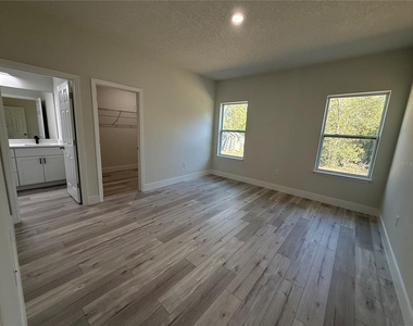 7897 N Fieldstone Drive - Photo Thumbnail 18