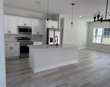 7897 N Fieldstone Drive - Photo Thumbnail 7
