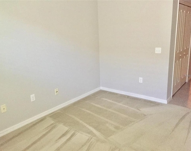 8821 Arrabida Lane - Photo Thumbnail 8