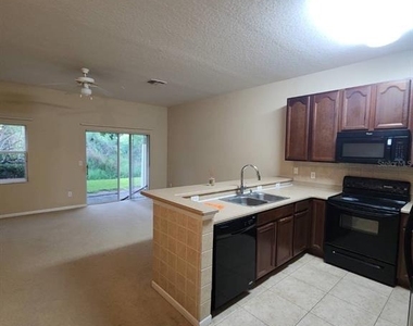 16436 Cedar Crest Drive - Photo Thumbnail 11