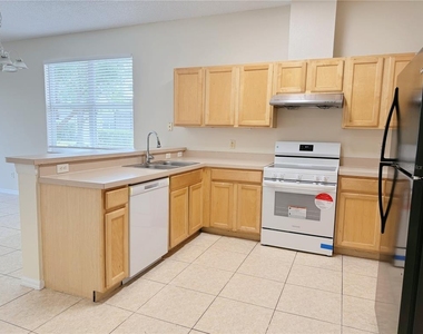 4932 Bellthorn Drive - Photo Thumbnail 13