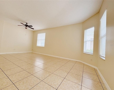 4932 Bellthorn Drive - Photo Thumbnail 11