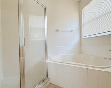 4932 Bellthorn Drive - Photo Thumbnail 24