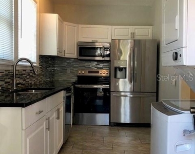 308 E 13th Street - Photo Thumbnail 7