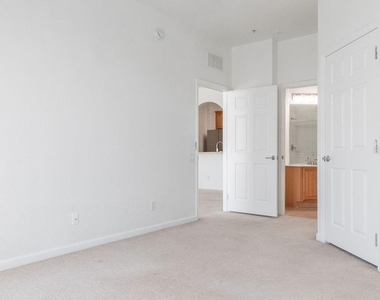 3868 Lexmark Lane - Photo Thumbnail 5