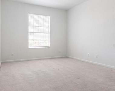 3868 Lexmark Lane - Photo Thumbnail 10