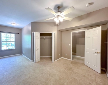 4933 Nw 1st Place - Photo Thumbnail 11
