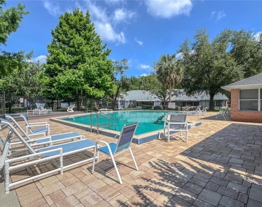 4933 Nw 1st Place - Photo Thumbnail 17