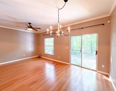 4933 Nw 1st Place - Photo Thumbnail 4