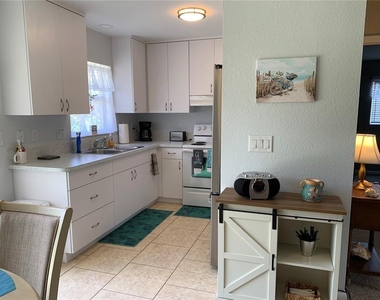 18094 Ackerman Avenue - Photo Thumbnail 9