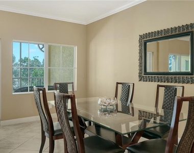 1308 Old Stickney Point Road - Photo Thumbnail 15