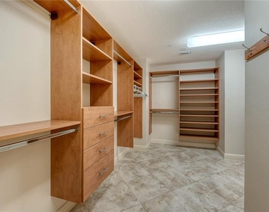 1308 Old Stickney Point Road - Photo Thumbnail 45