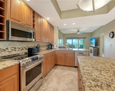 1308 Old Stickney Point Road - Photo Thumbnail 21