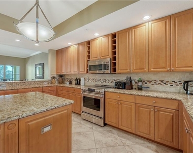 1308 Old Stickney Point Road - Photo Thumbnail 24