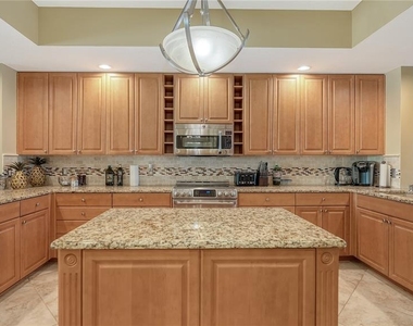 1308 Old Stickney Point Road - Photo Thumbnail 19