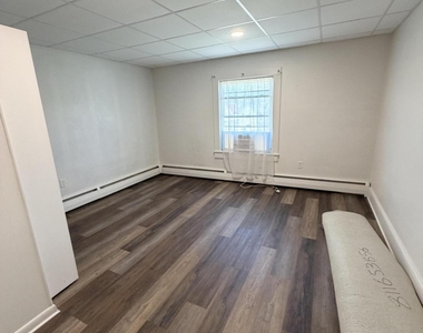 453 Morgan Street - Photo Thumbnail 7