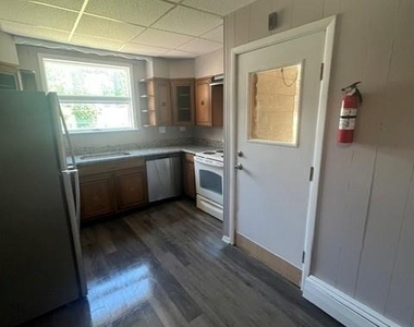 126 High Street - Photo Thumbnail 8