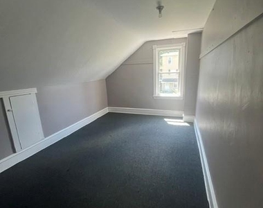 126 High Street - Photo Thumbnail 13