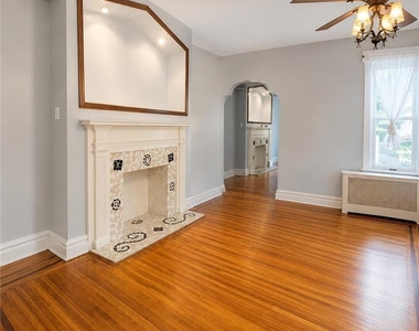 1538 Chew Street - Photo Thumbnail 4