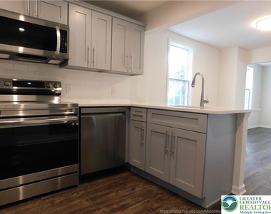1414 Iron Street - Photo Thumbnail 9