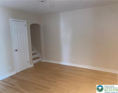 542 2nd Avenue - Photo Thumbnail 3