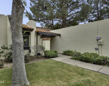 620 Lakeway Drive - Photo Thumbnail 11