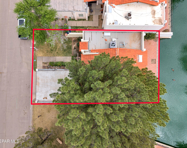 620 Lakeway Drive - Photo Thumbnail 3