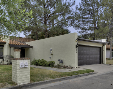 620 Lakeway Drive - Photo Thumbnail 1