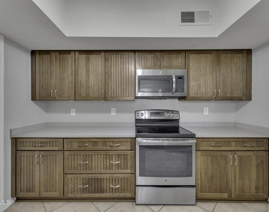 620 Lakeway Drive - Photo Thumbnail 28