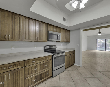 620 Lakeway Drive - Photo Thumbnail 29