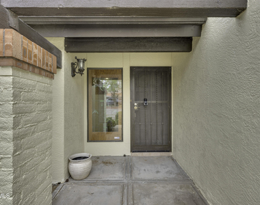 620 Lakeway Drive - Photo Thumbnail 12