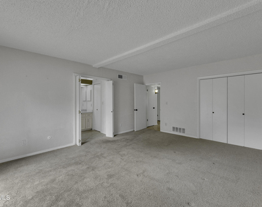 620 Lakeway Drive - Photo Thumbnail 32