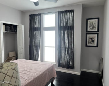 5656 Burning Tree Drive - Photo Thumbnail 22