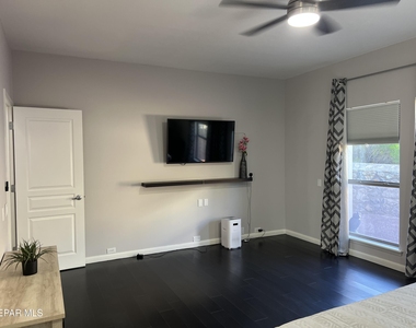 5656 Burning Tree Drive - Photo Thumbnail 40