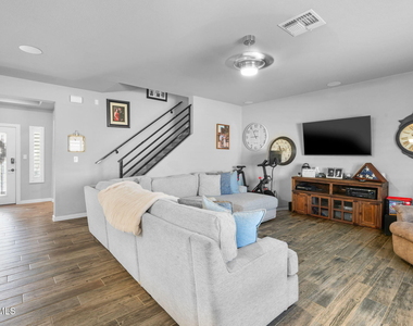 3561 Essence Street - Photo Thumbnail 8