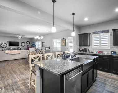 3561 Essence Street - Photo Thumbnail 15