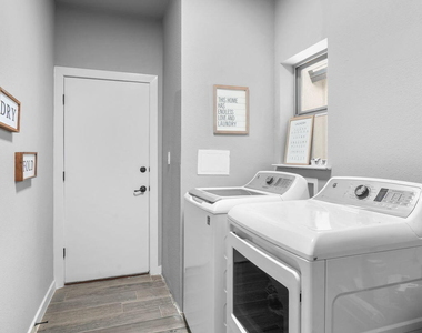 3561 Essence Street - Photo Thumbnail 20