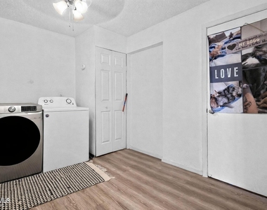 4728 Sierra Madre Drive - Photo Thumbnail 12