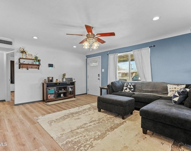 4728 Sierra Madre Drive - Photo Thumbnail 4