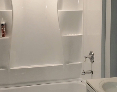 402 Huntington Street - Photo Thumbnail 5
