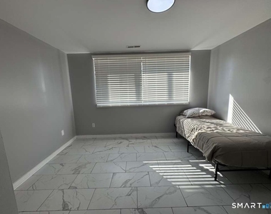 62 Coleman Street - Photo Thumbnail 1