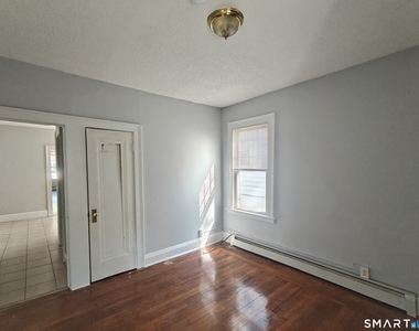 98 Anthony Street - Photo Thumbnail 4