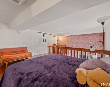 124 Court Street - Photo Thumbnail 12