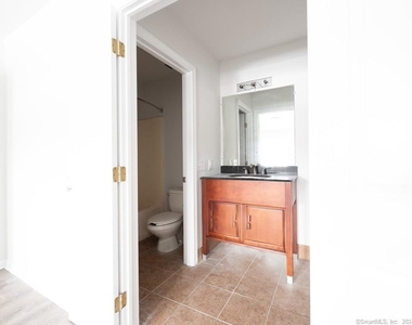 1030 Federal Road - Photo Thumbnail 10
