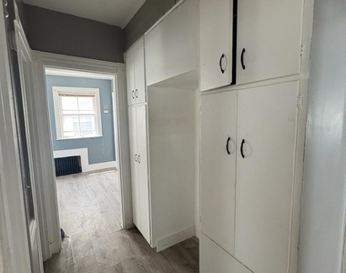 319 Sherman Avenue - Photo Thumbnail 2