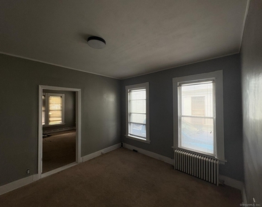319 Sherman Avenue - Photo Thumbnail 10