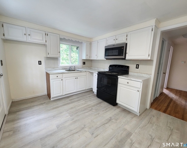 13 Joemar Road - Photo Thumbnail 2