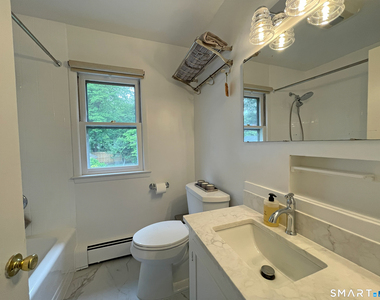 48 Hilton Street - Photo Thumbnail 17