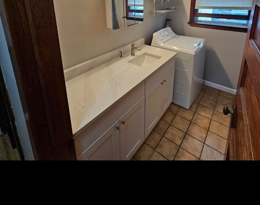 583 Washington Avenue - Photo Thumbnail 7